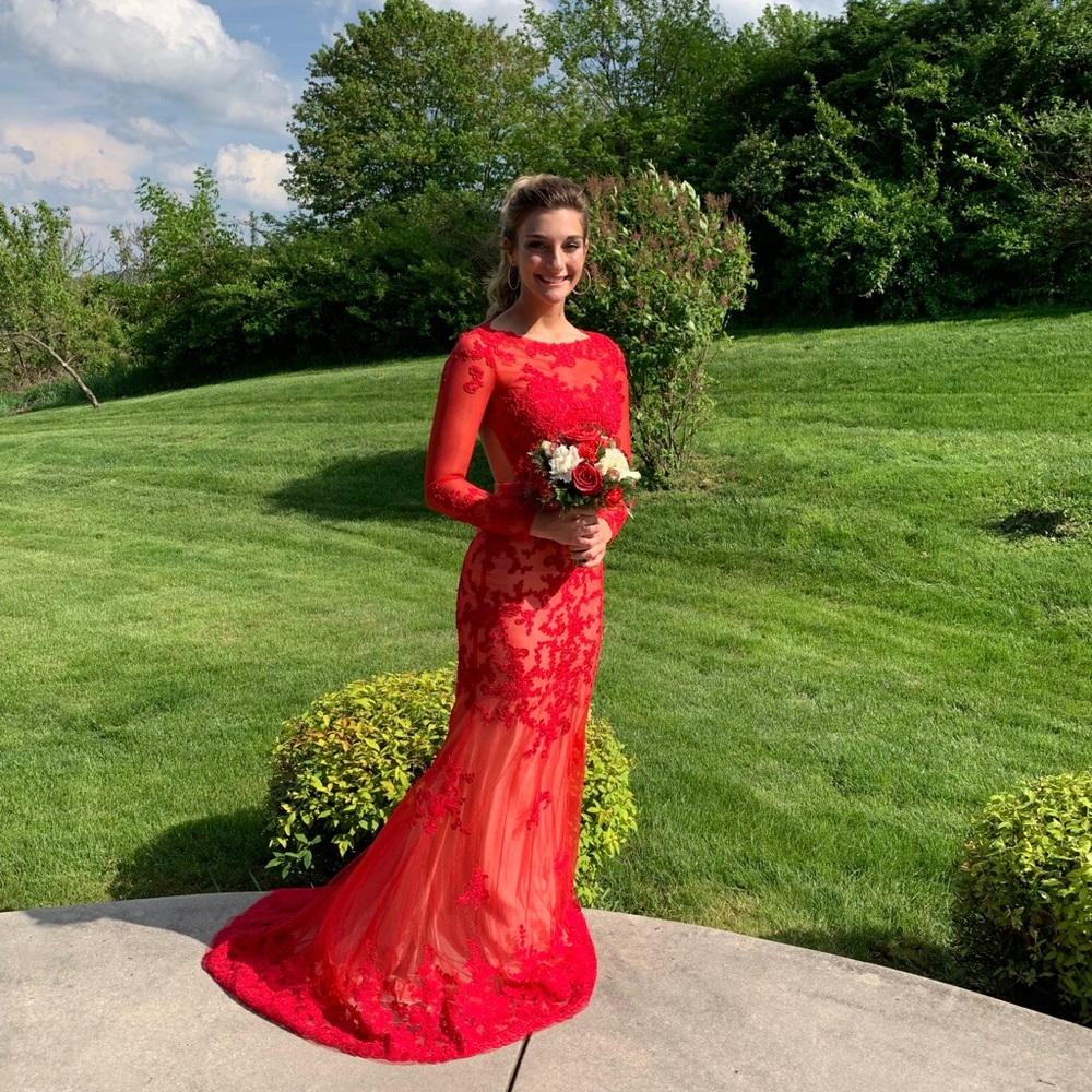 Mac Duggal Prom Dress ❤️